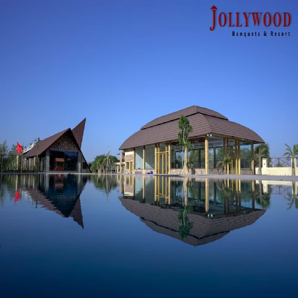 Jollywood Resort