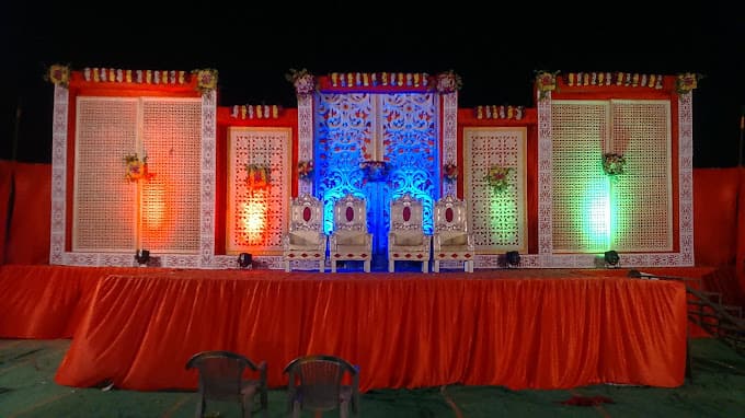 Dj pradeep and decoration light