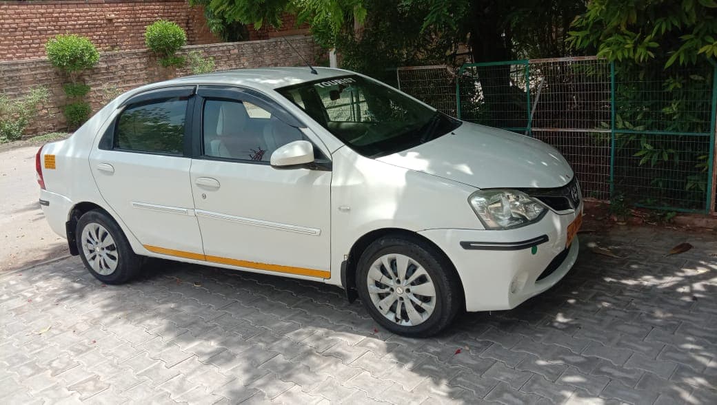 Jaisalmer tourist taxi