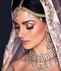Makeup Artist Nametta Tickare