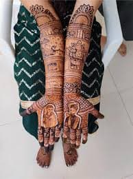 Naaz Mehndi Artist