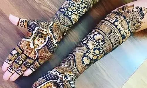 Vijay Nayak Mehndi Artist