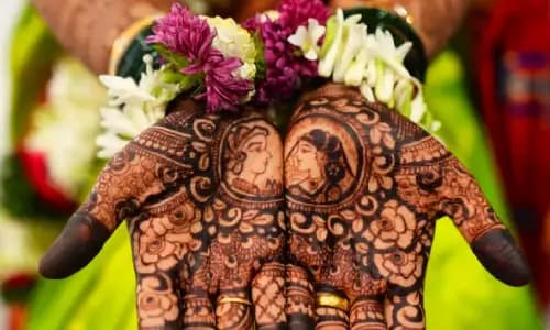 Bhakti Mehendi Artist