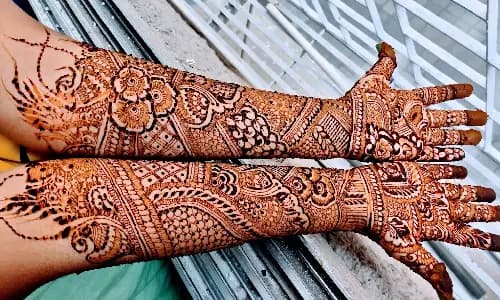 Amrin Mehndi Artist
