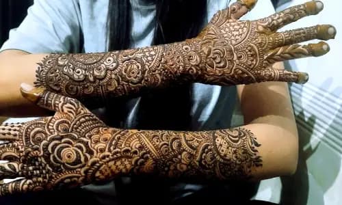 Bright Star Mehendi Class