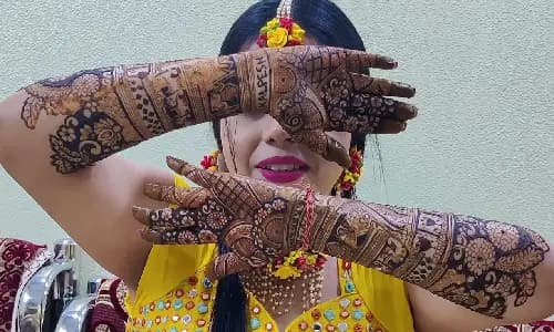 Hastshilpi Mehandi