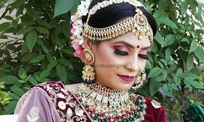 Dhruvan beauty parlour