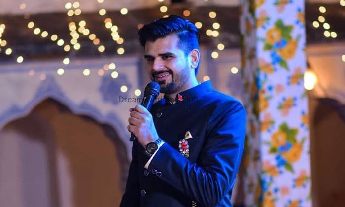 Anchor Pradeep Chandnani