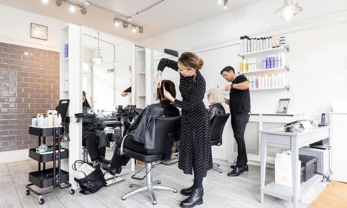 AASHI BEAUTY PARLOUR