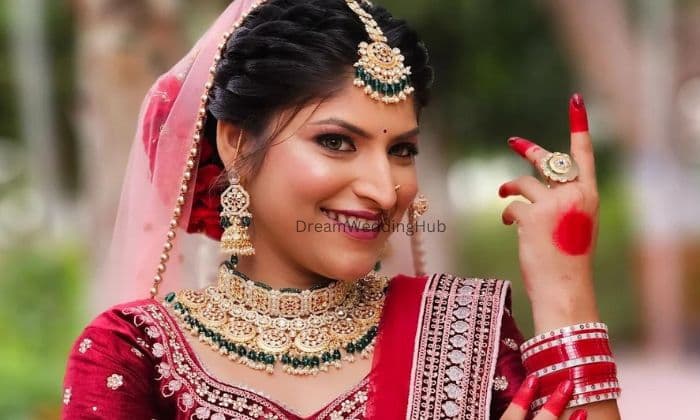 THE GLAM BEAUTY CARE