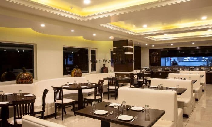 Hotel Rajwara Palace