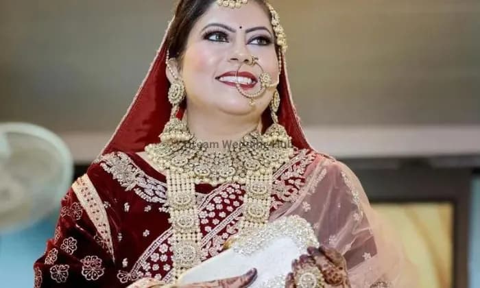 Palak Beauty Parlour