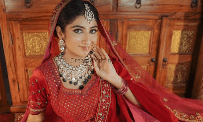 Vastraa Lehnga Rental