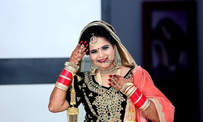 Navi Hair Master Salon