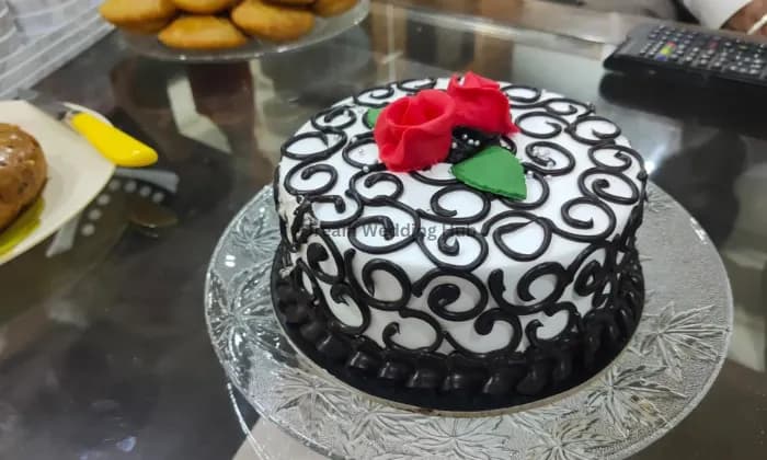 Monica’s Puddings & Pies