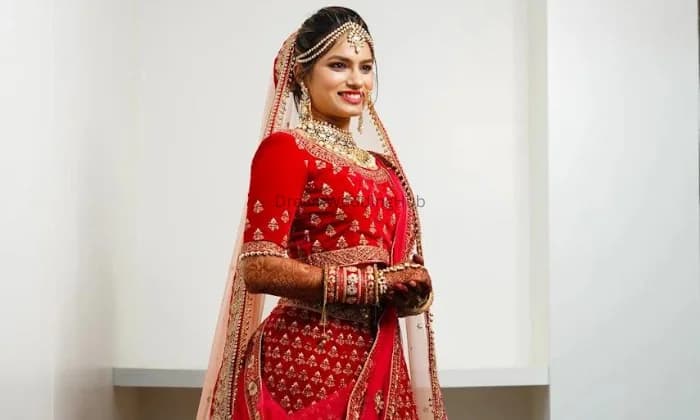 Payal goyal Makeovers