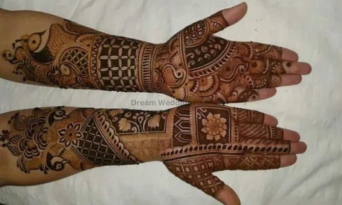 RAM BISHWASH MEHANDI ART