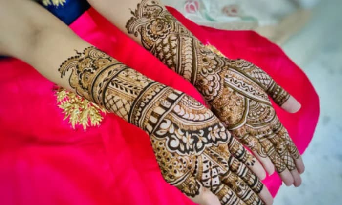 Vicky mehandi artist
