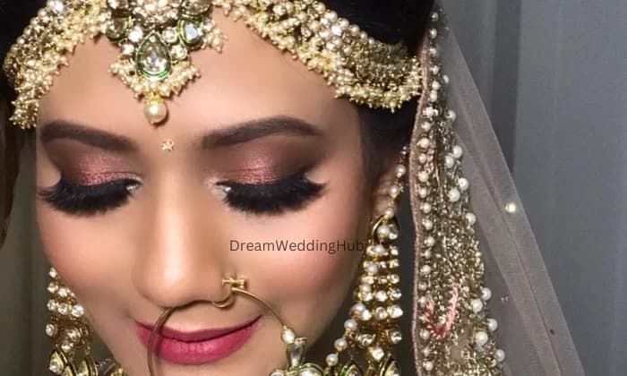 Durga makeover artist