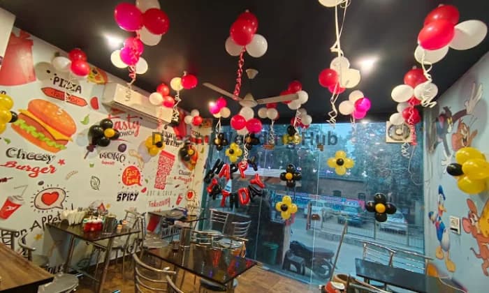 SG Balloon Decoration