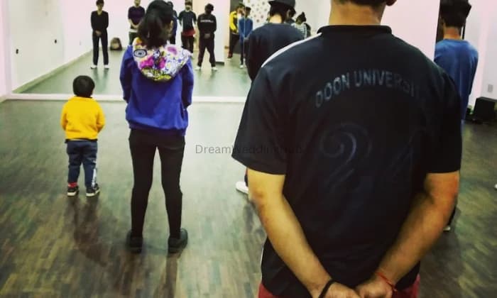 Tronbrothers Dance Studio