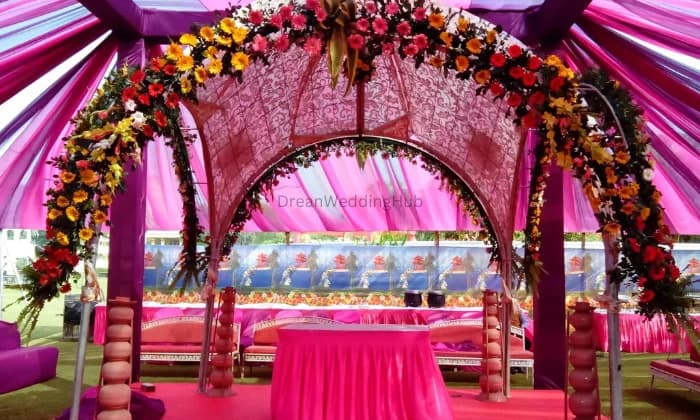 Romi Brothers Flower Decoration