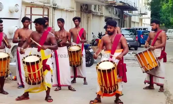 Chelina Chenda Melam