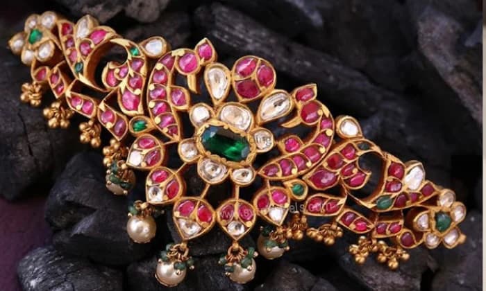 Anairaa Jewellery