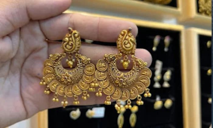Vasavi Jewellaries