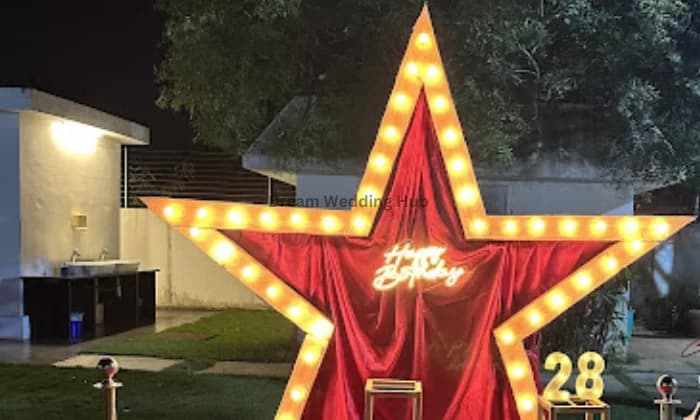 AR Hires and Decorators