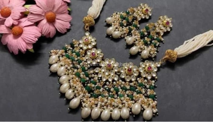 Girls Fashion Rental Jewellery