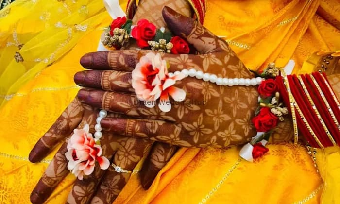 The Brown Stain Mehendi artist