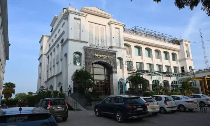 Deventure Hotel Karnal
