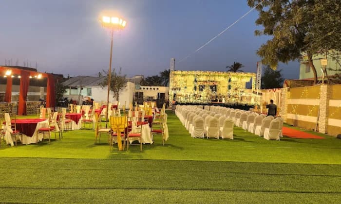 Shubh knights banquet and hotel