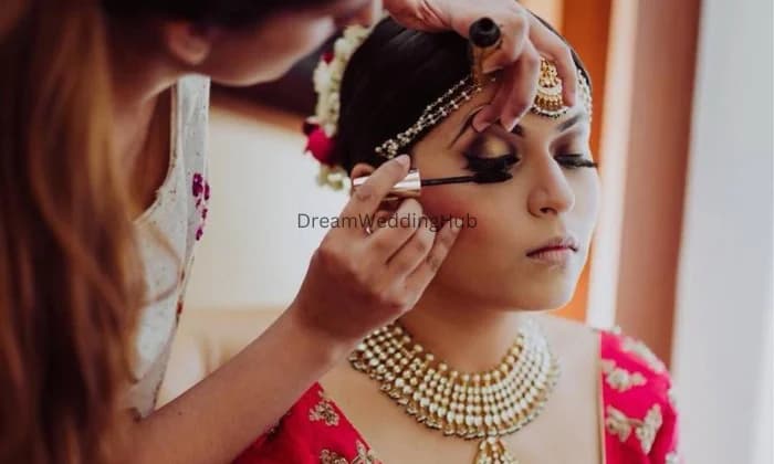 D Signs Makeover Studio