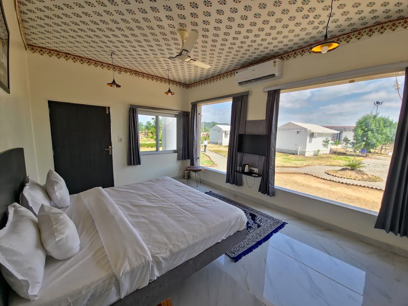 Mukunda Sky Jawai Resort