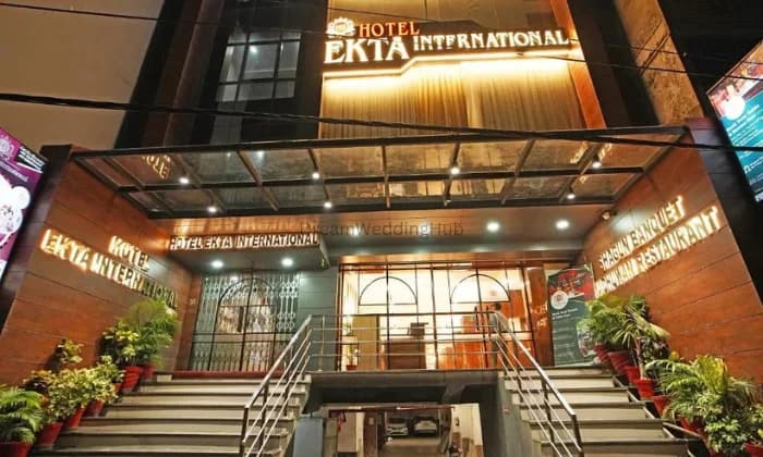 Hotel Ekta International