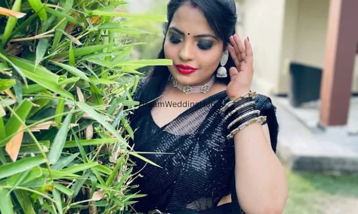 The Makeup Artist by Ruby