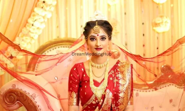 Debis Premier Makeup Artist