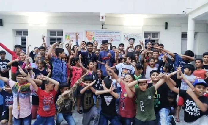 8 Counts Dance Academy