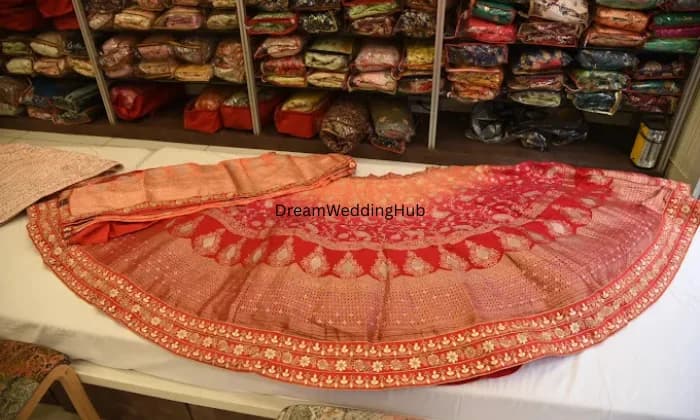 Gallery 2000 Designer Boutique