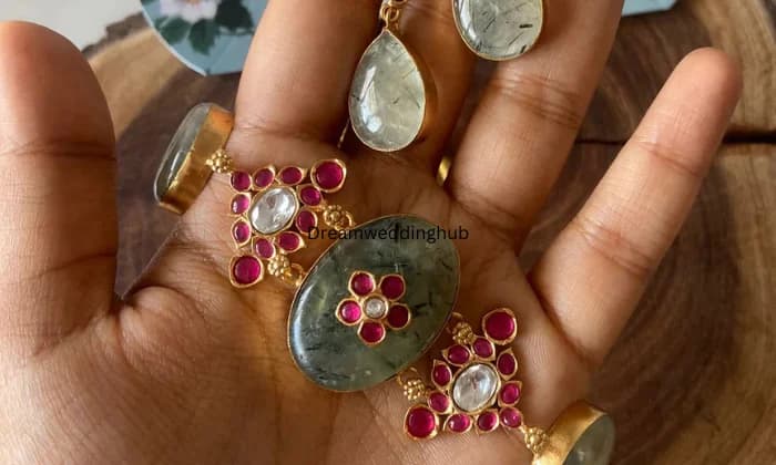 Towkeer Ornaments Kulgam