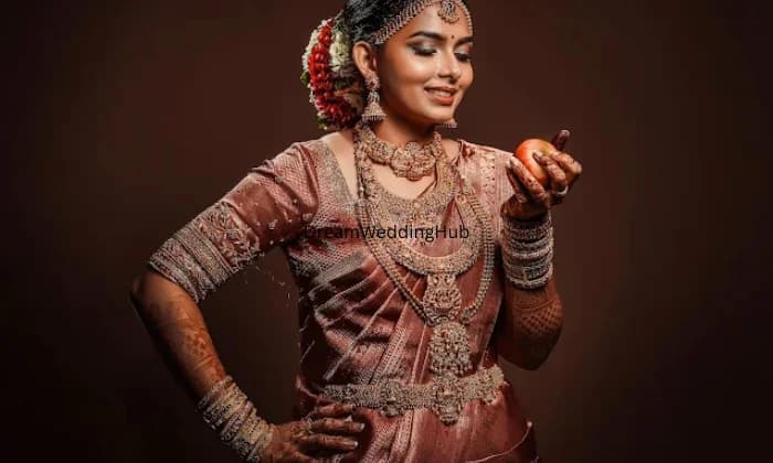 Spotlight Wedding Studio