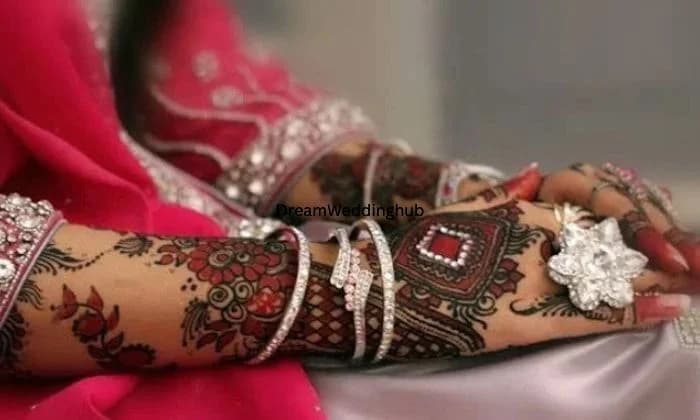 Shivam Mehndi Artist Zirakpur