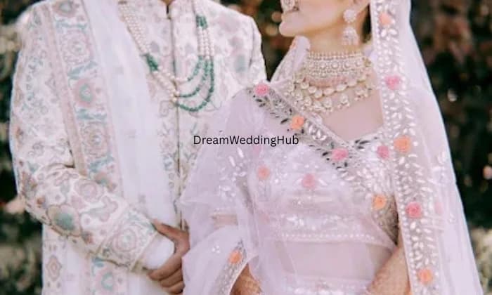 Hingad saa Rental dresses