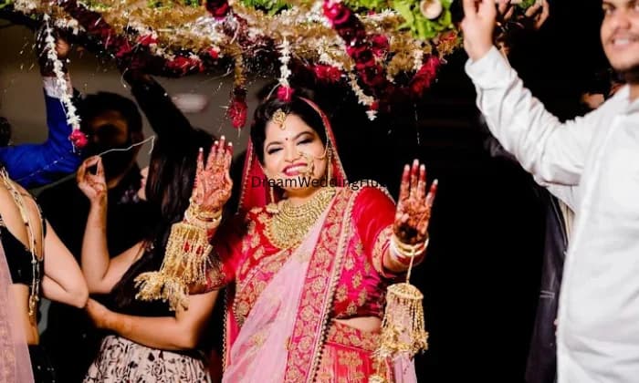 Ruchika saree   The  wedding  studio