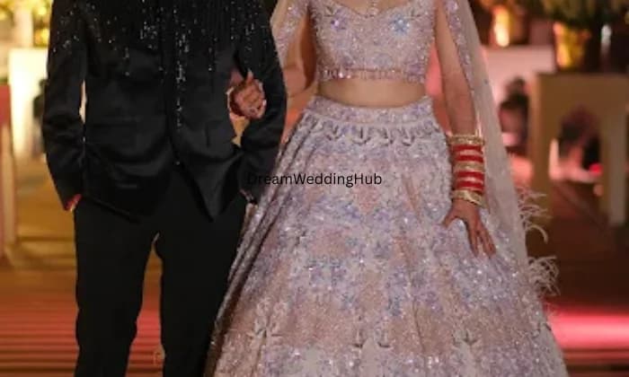 PARASMANI  LEHENGA  HOUSE