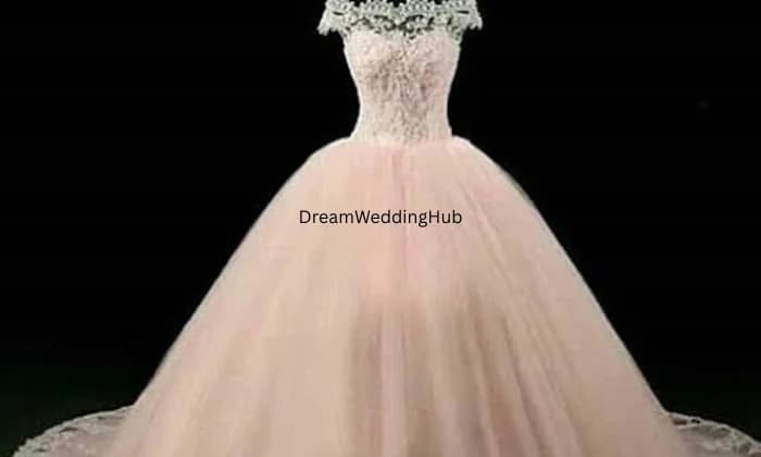 Divine Boutique  Holly Designer