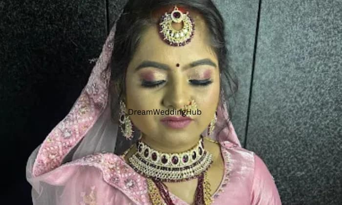 Makeup Artist Swarnali Karmakar