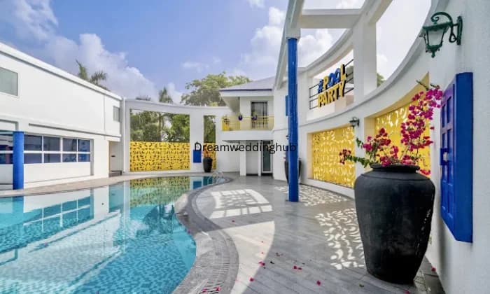 Roadies Rostel ARC Resort